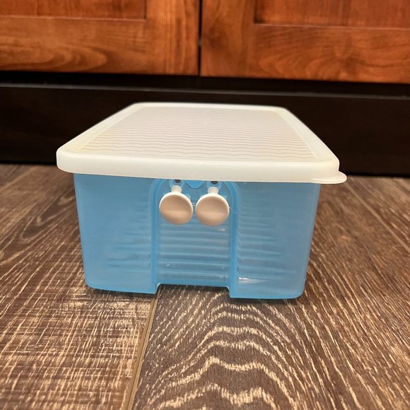 Tupperware Fridgesmart Medium Blue Vented Container - Picture 5 of 12